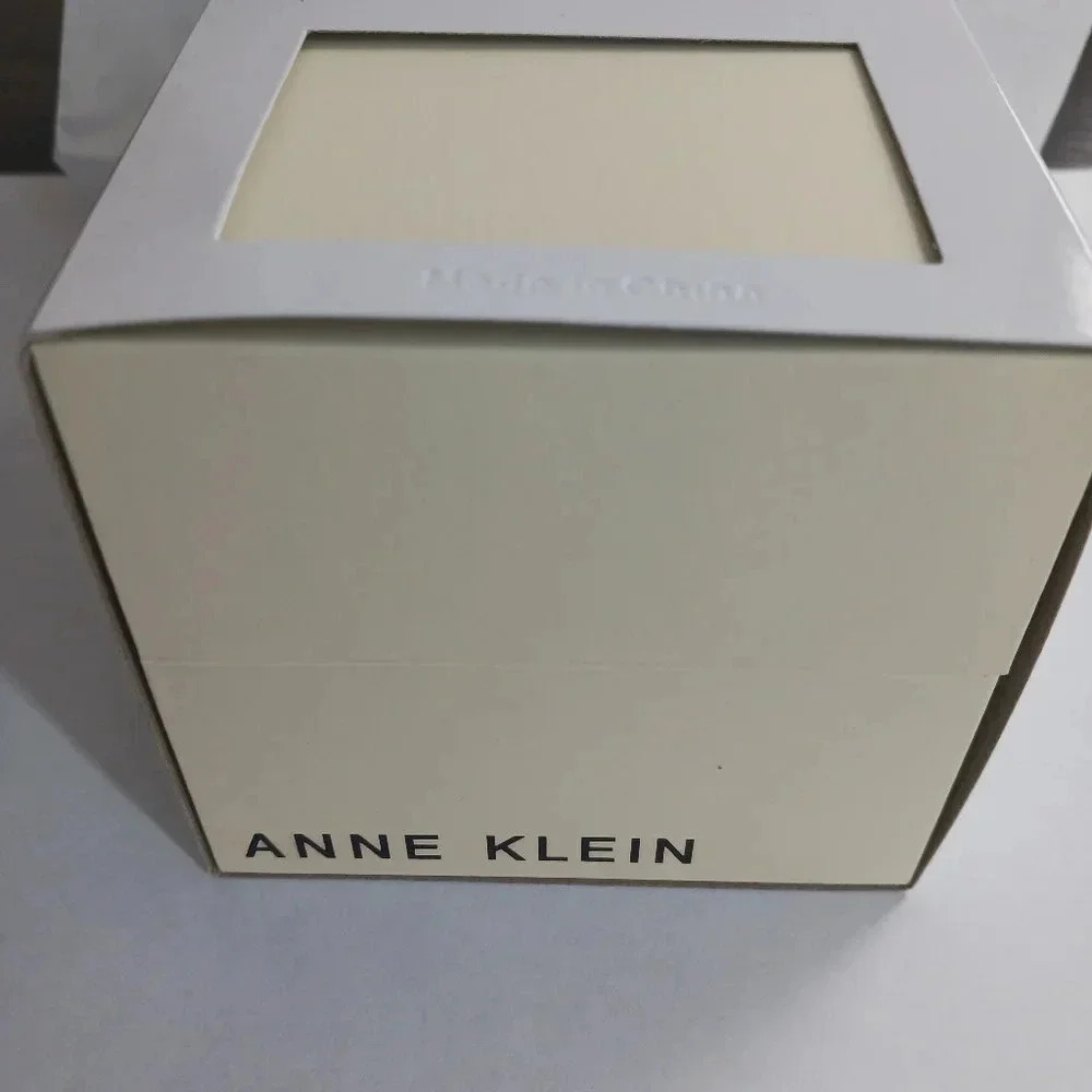 Anne Klein ladies watch. Absolutely beautiful..NWT - Picture 5 of 5
